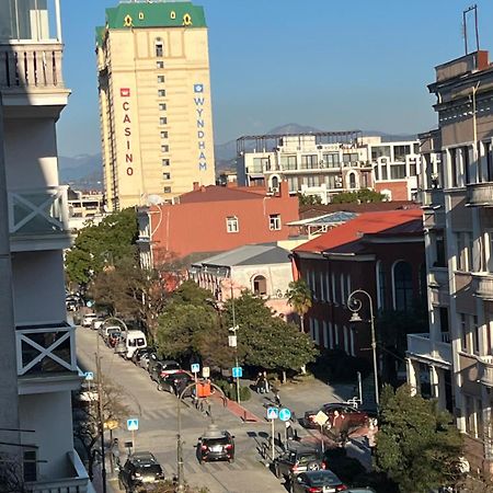 Апартаменты От Зуры Batumi Exteriér fotografie